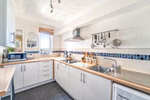 Photo 16- click for photo gallery